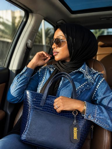 Borsa NEERAS' Vayen #2 – Look blu marino croco, pelle italiana, design africano