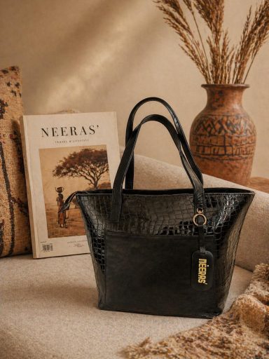 Borsa NEERAS' Vayen #4 – Pelle italiana nera effetto croco, design artigianale africano